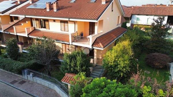 casa indipendente in vendita a Poirino