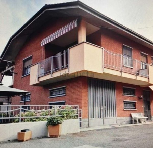 casa indipendente in vendita a Poirino