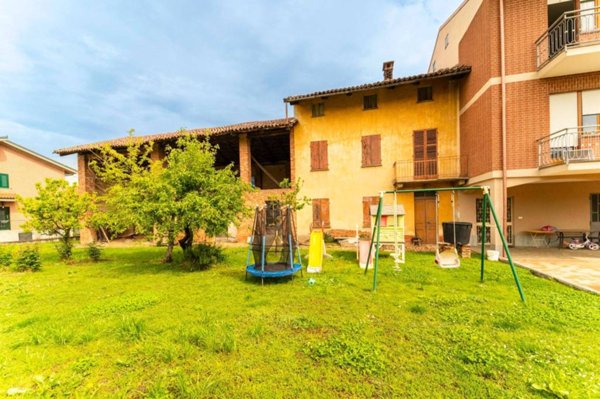 casa indipendente in vendita a Poirino