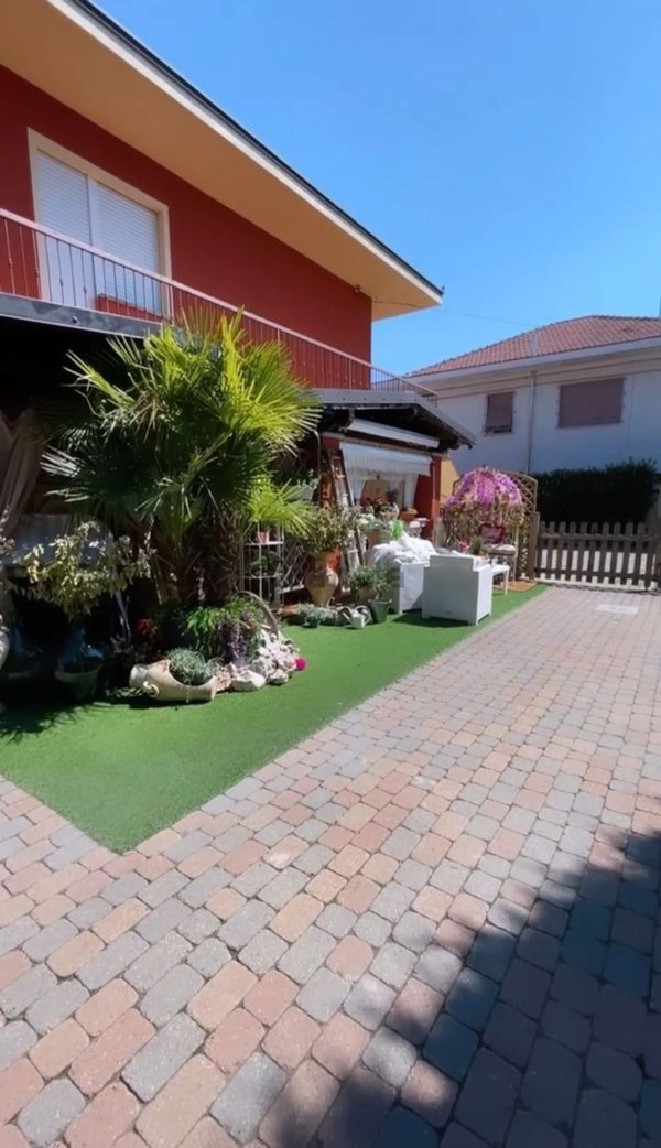 casa indipendente in vendita a Poirino