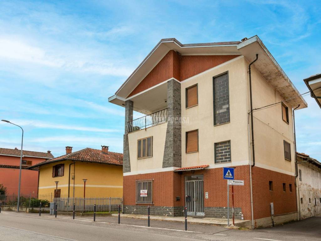 casa indipendente in vendita a Poirino