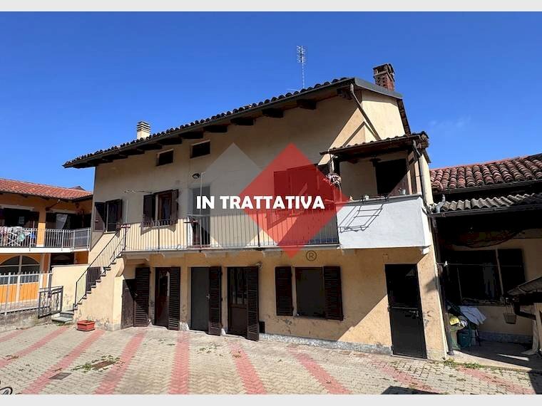 casa indipendente in vendita a Poirino
