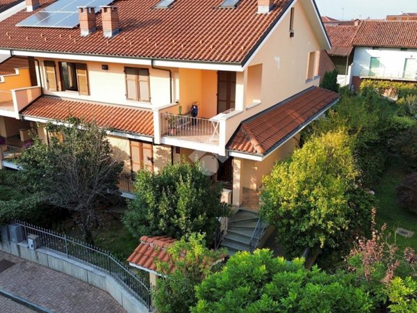 casa indipendente in vendita a Poirino