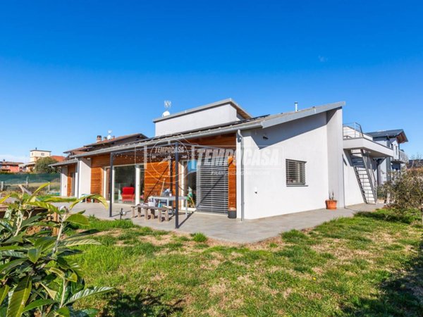 casa indipendente in vendita a Poirino