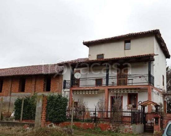 casa indipendente in vendita a Poirino