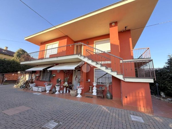 casa indipendente in vendita a Poirino