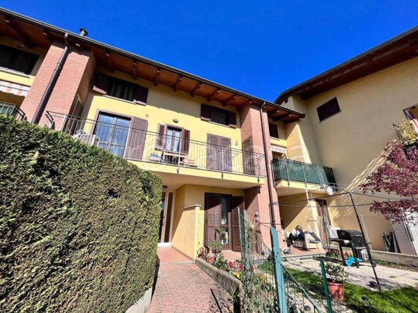 appartamento in vendita a Poirino in zona Ternavasso