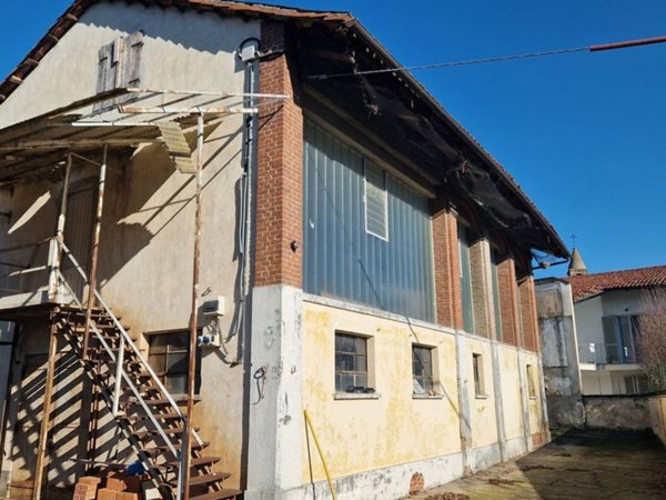 casa indipendente in vendita a Poirino