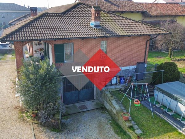 casa indipendente in vendita a Poirino
