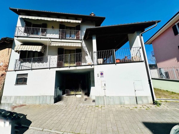 casa indipendente in vendita a Poirino