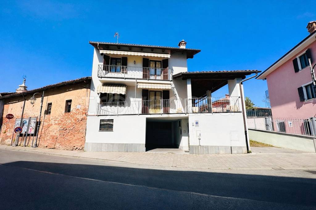 casa indipendente in vendita a Poirino