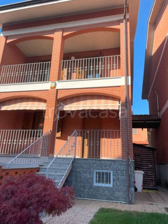 casa indipendente in vendita a Poirino