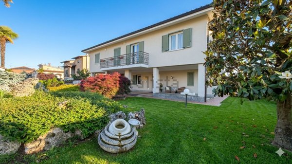casa indipendente in vendita a Poirino