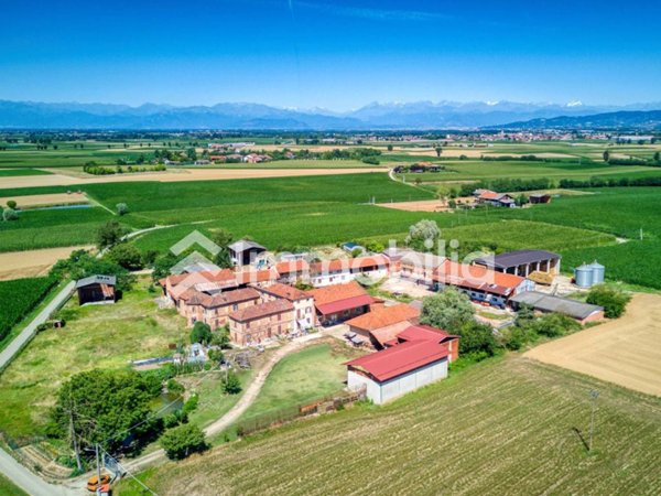 casale in vendita a Poirino in zona Balme
