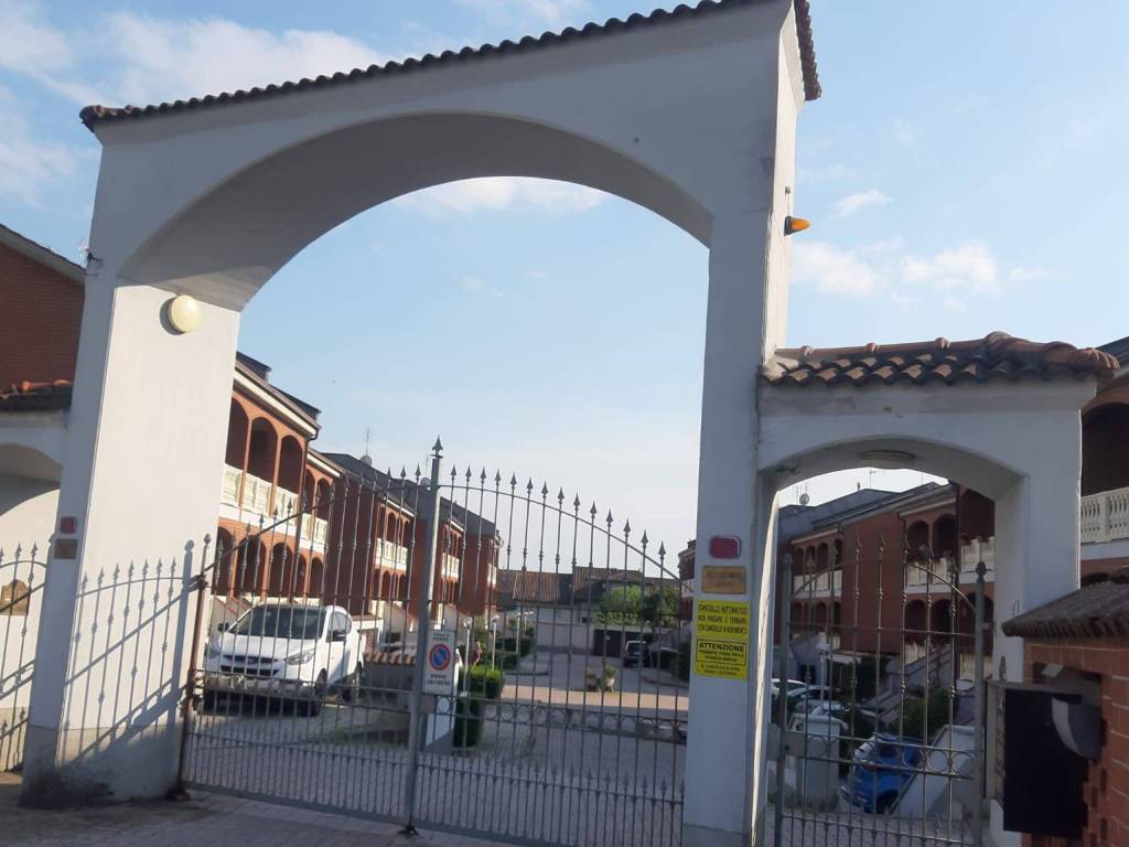 casa indipendente in vendita a Poirino in zona Marocchi