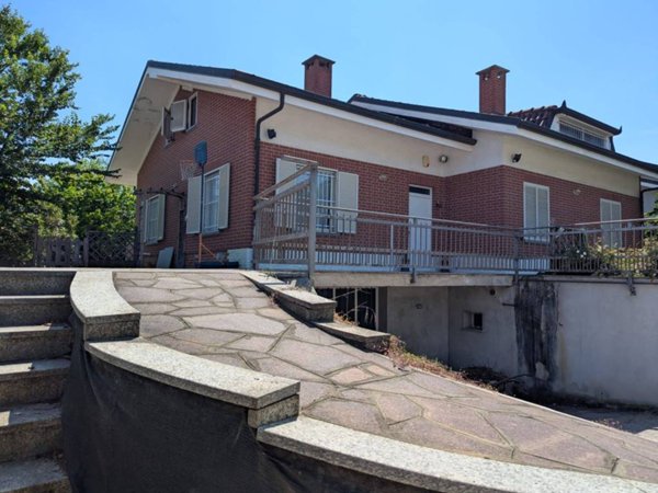 casa indipendente in vendita a Poirino