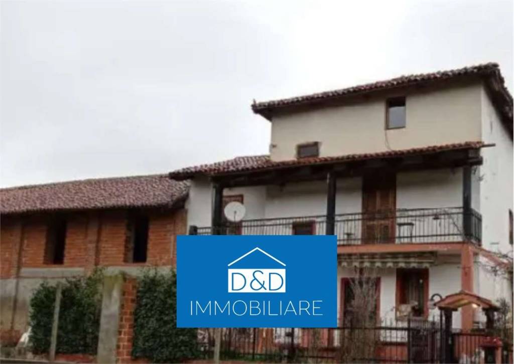 casa indipendente in vendita a Poirino
