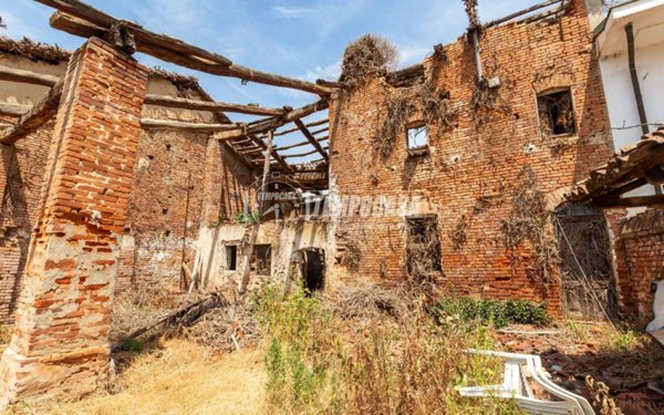 casa indipendente in vendita a Poirino in zona Tetti Brossa