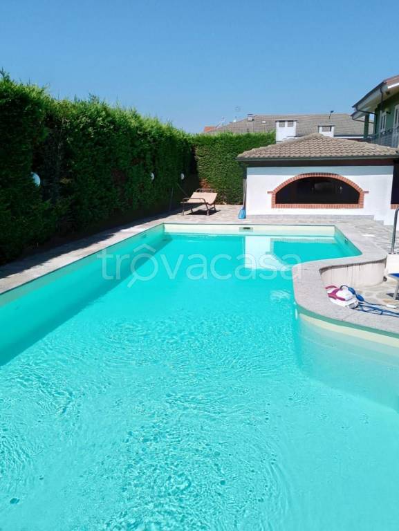 casa indipendente in vendita a Poirino