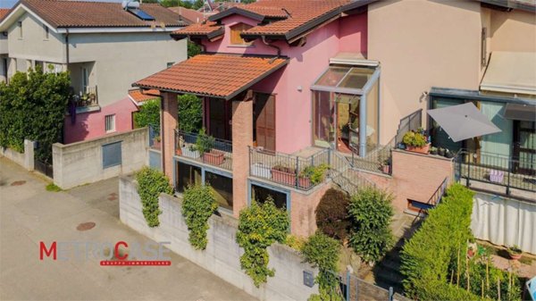 casa indipendente in vendita a Poirino in zona Tetti Brossa