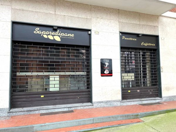 negozio in vendita a Poirino in zona Tetti Brossa
