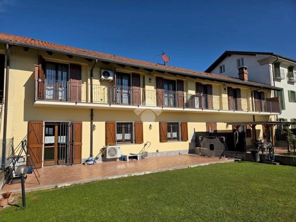 casa semindipendente in vendita a Poirino in zona Masio