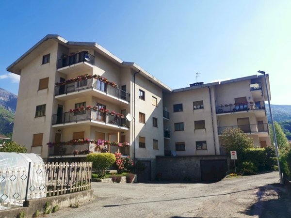 appartamento in vendita a Pomaretto