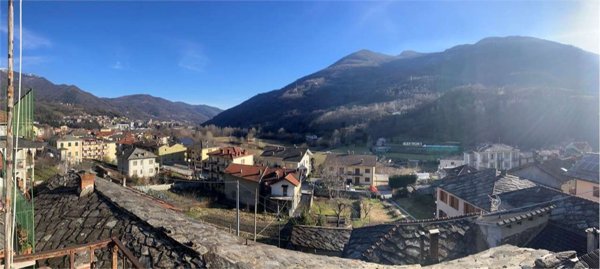 casa semindipendente in vendita a Pomaretto