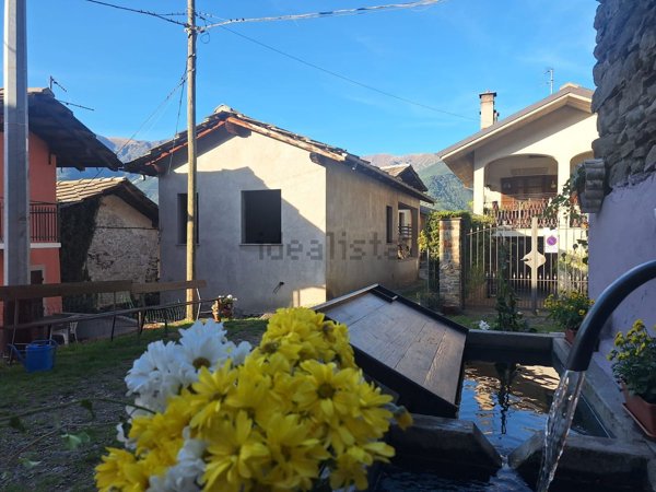 appartamento in vendita a Pomaretto