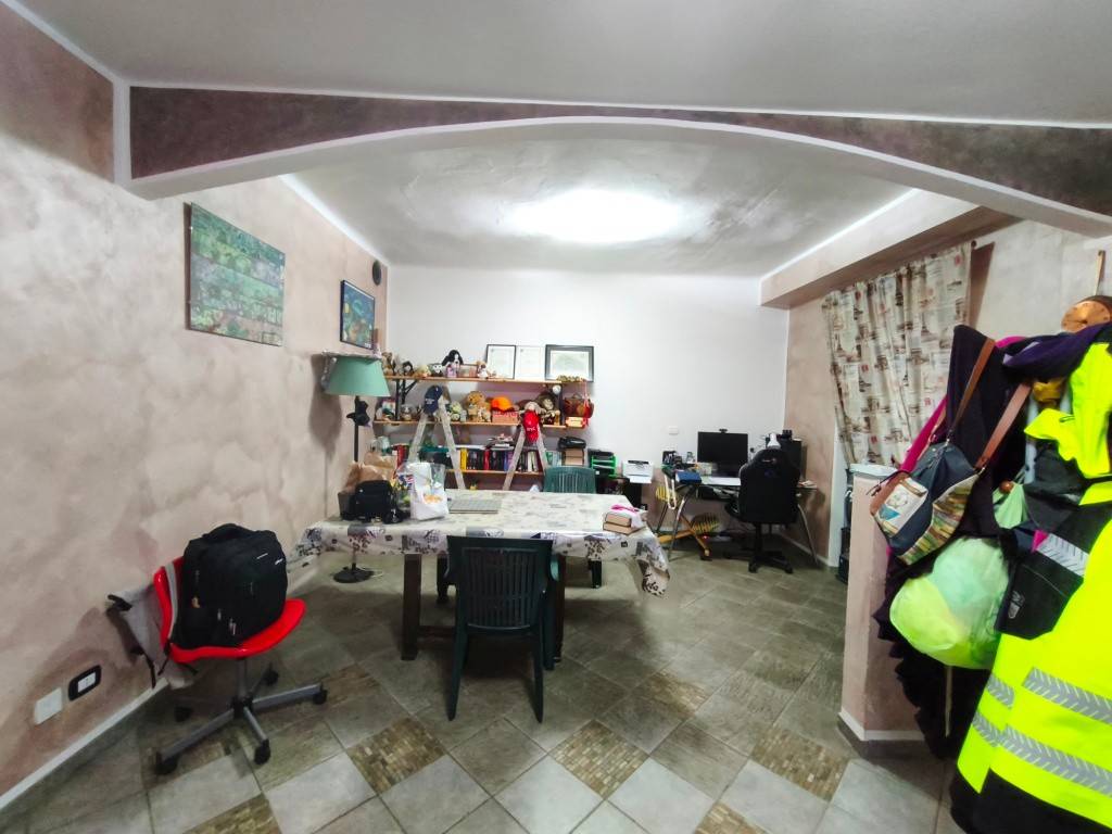 appartamento in vendita a Pomaretto