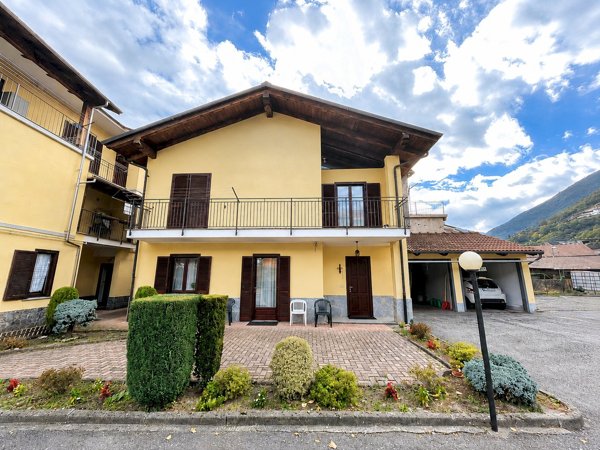 casa semindipendente in vendita a Pomaretto
