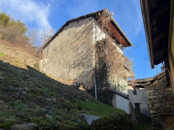 appartamento in vendita a Pomaretto