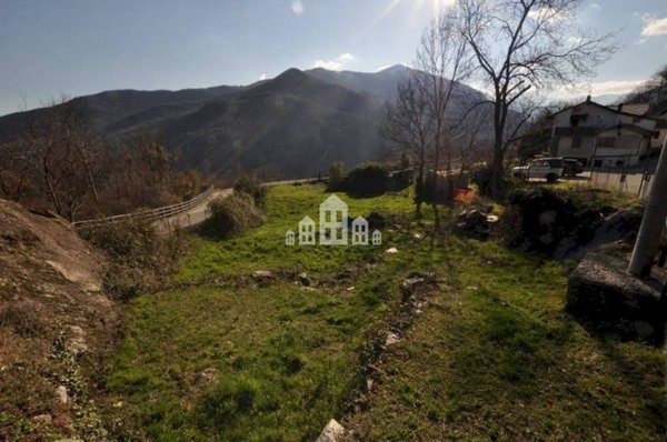 terreno edificabile in vendita a Pont Canavese