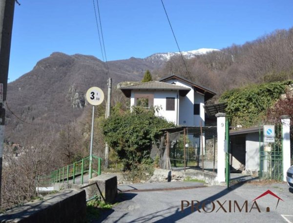casa indipendente in vendita a Pont Canavese