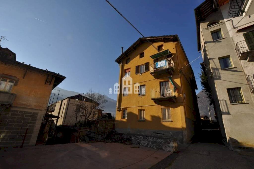 appartamento in vendita a Pont Canavese
