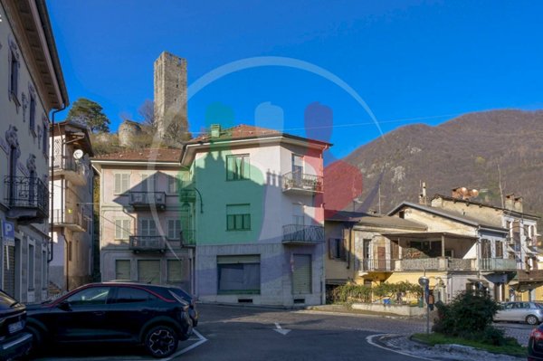 negozio in vendita a Pont Canavese