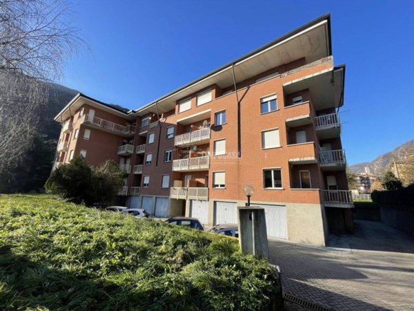 appartamento in vendita a Pont Canavese