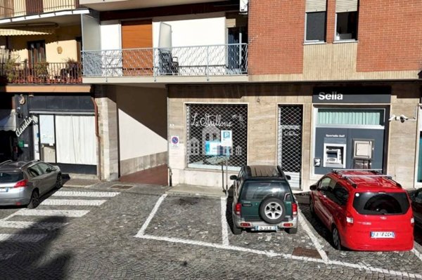 locale commerciale in vendita a Pont Canavese