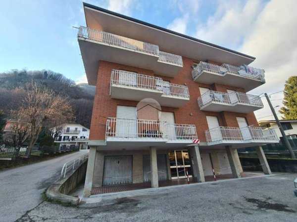 appartamento in vendita a Pont Canavese
