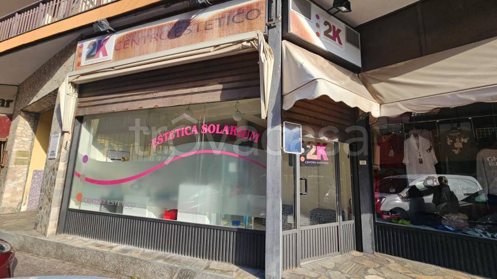 negozio in vendita a Pont Canavese