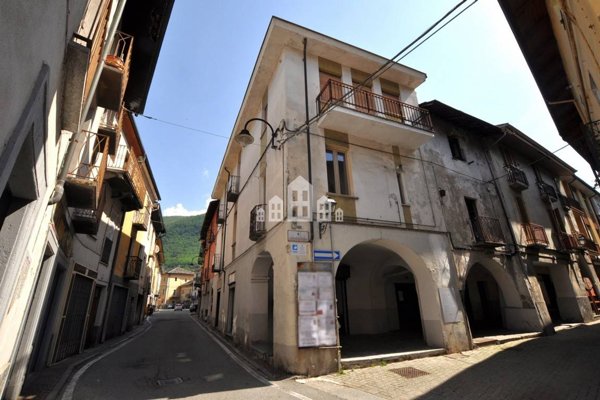appartamento in vendita a Pont Canavese