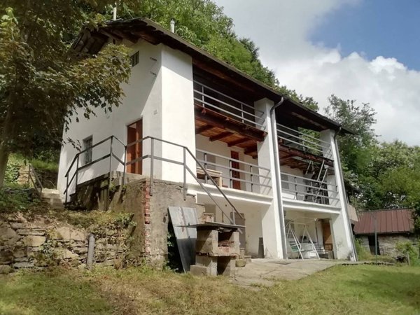 casa indipendente in vendita a Pont Canavese