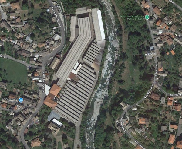 capannone in vendita a Pont Canavese