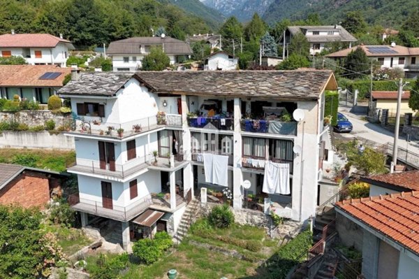 casa indipendente in vendita a Pont Canavese