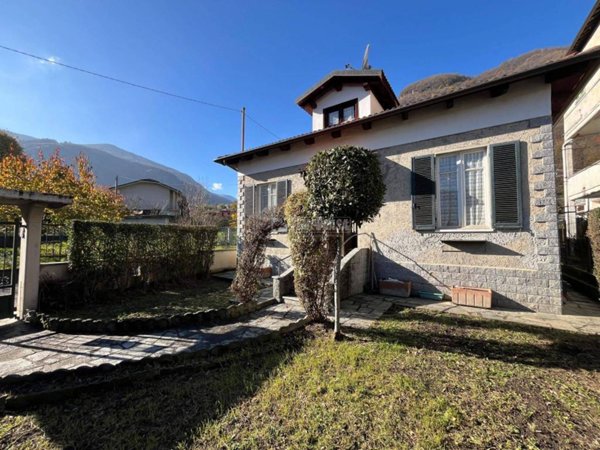 casa indipendente in vendita a Pont Canavese