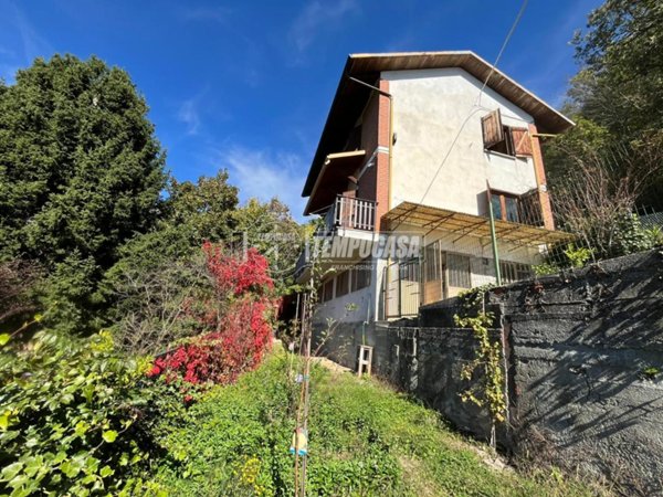 casa indipendente in vendita a Pont Canavese