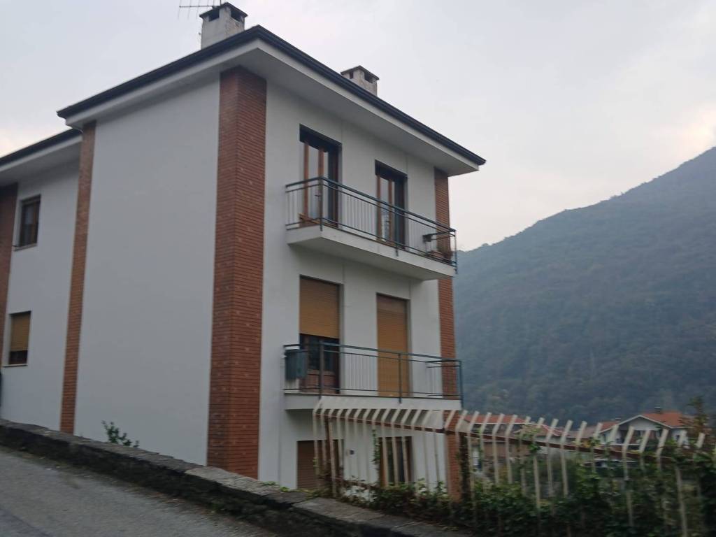 appartamento in vendita a Pont Canavese