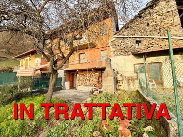 casa indipendente in vendita a Pont Canavese