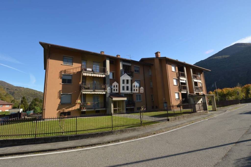appartamento in vendita a Pont Canavese
