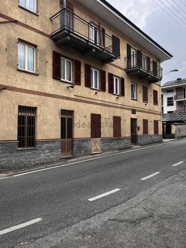 casa semindipendente in vendita a Pont Canavese